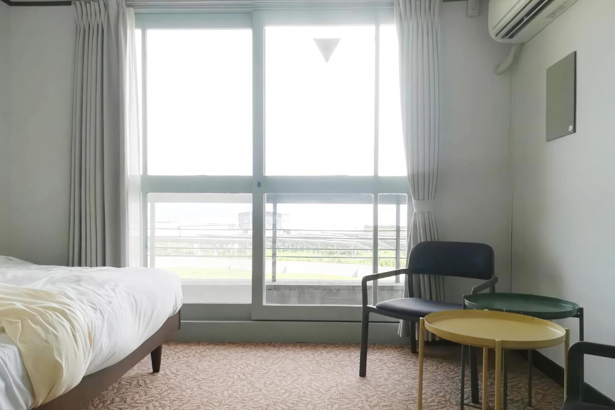 J-Hoppers Lake Biwa Guesthouse Ócu Pokoj fotografie