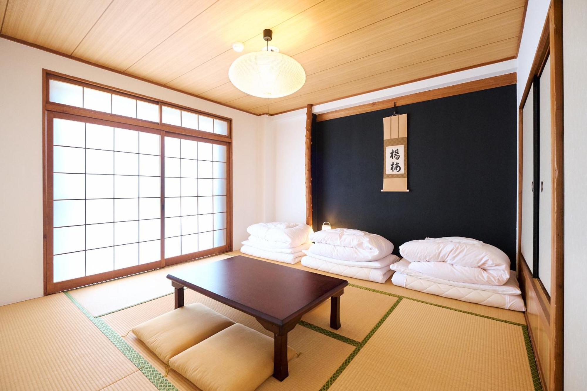 J-Hoppers Lake Biwa Guesthouse Ócu Pokoj fotografie