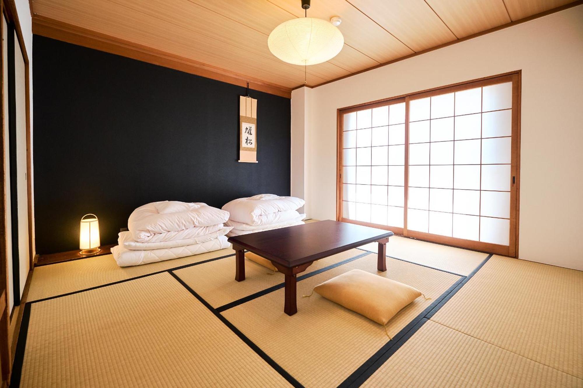 J-Hoppers Lake Biwa Guesthouse Ócu Pokoj fotografie