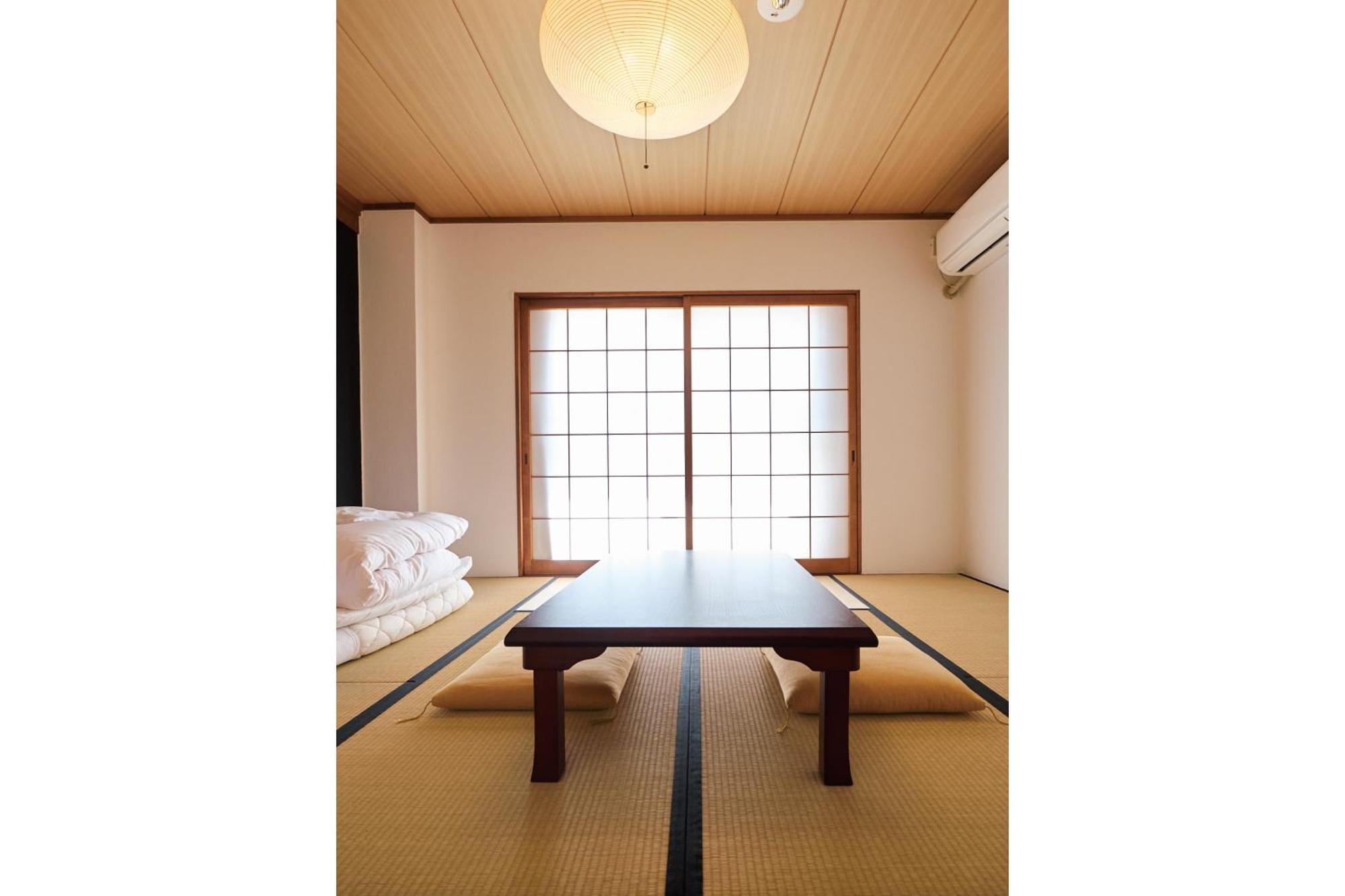 J-Hoppers Lake Biwa Guesthouse Ócu Pokoj fotografie
