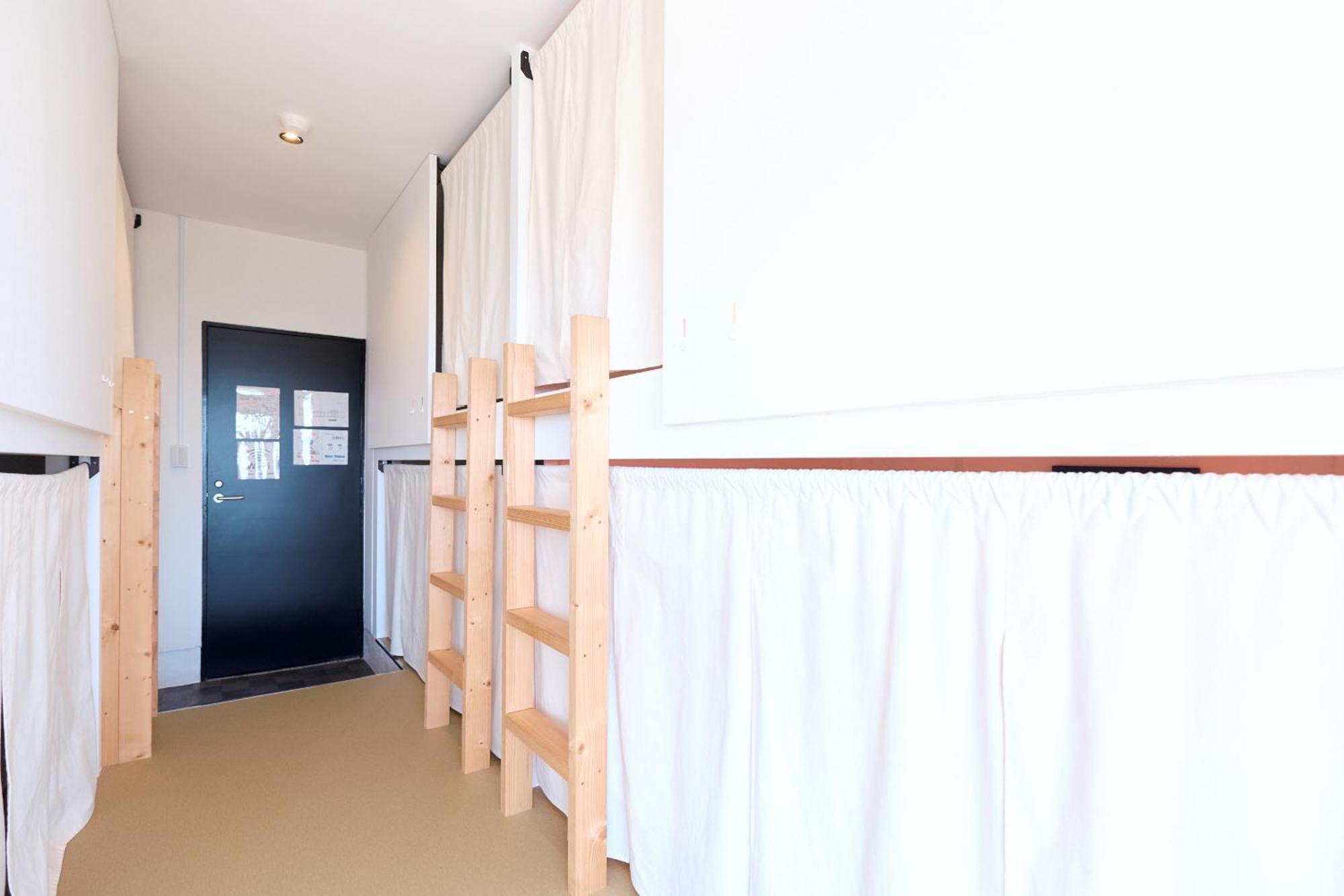 J-Hoppers Lake Biwa Guesthouse Ócu Pokoj fotografie
